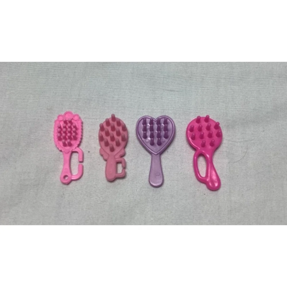 Barbie Mirrors and Brushes and other fashion doll accessories lot of 16 pieces